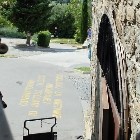 Walls Of And * Piran