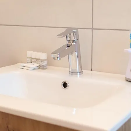 Walls Of And بيران